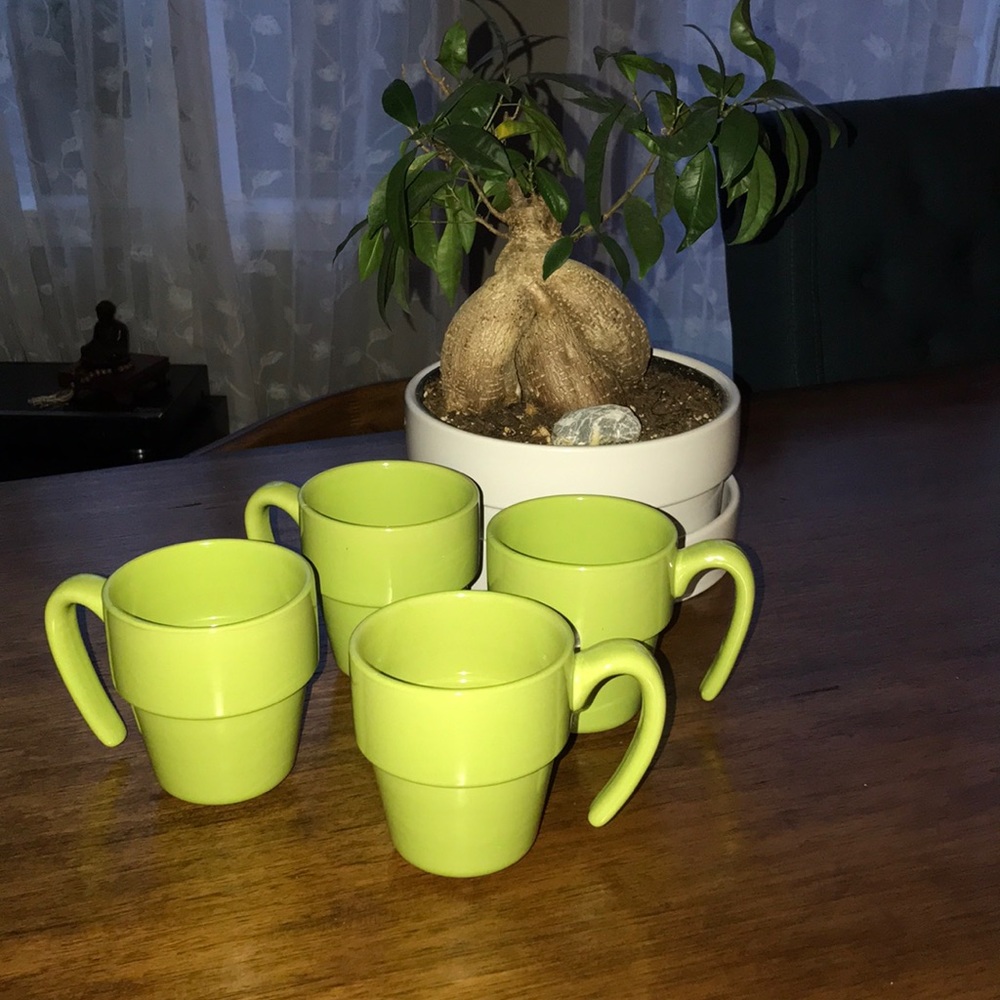 Set of 4 green royal Norfolk coffee mugs